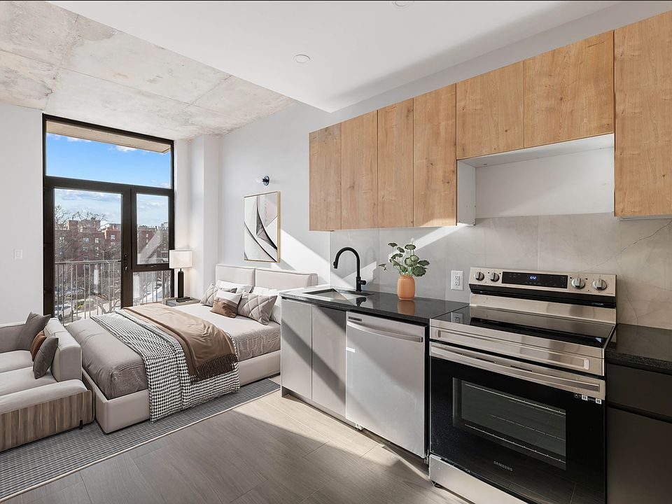 1st image of 101 Macombs Pl APT 3E