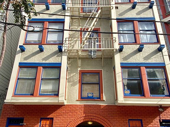 3rd image of 131 Albion St #2
