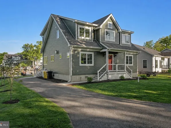 4936 Lerch Dr, Shady Side, MD 20764