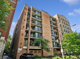 651 W Sheridan Rd APT 4D, Chicago, IL 60613