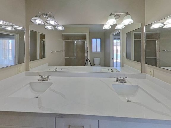 5th image of 7104 De Palma St #1