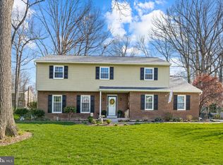 695 Ensminger Dr, York, PA 17407