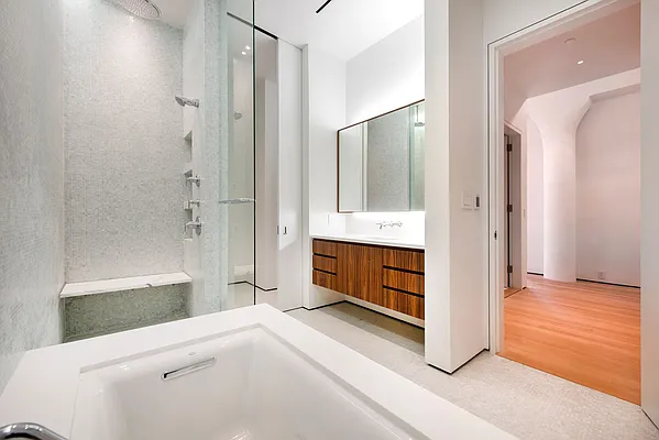 Rented by Nest Seekers International | media 8