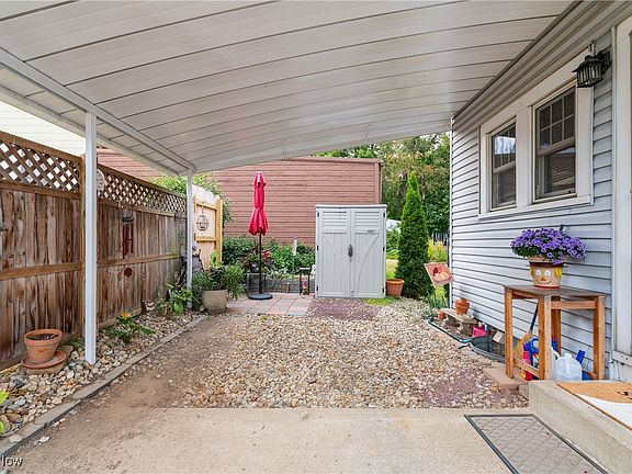 3rd image of 308 Luther St