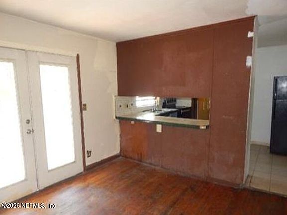 4th image of 3736 ROSE Street