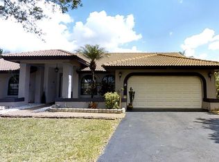 8433 NW 54th Ct, Coral Springs, FL 33067