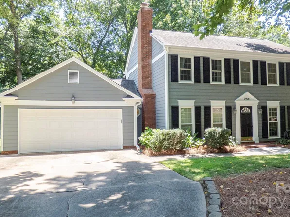 3008 Heathcroft Ct, Charlotte, NC 28269