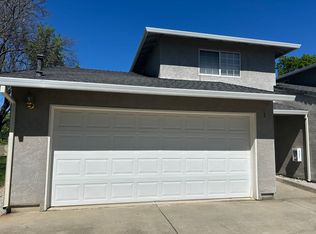 869 Cally Ct APT 1, Redding, CA 96003