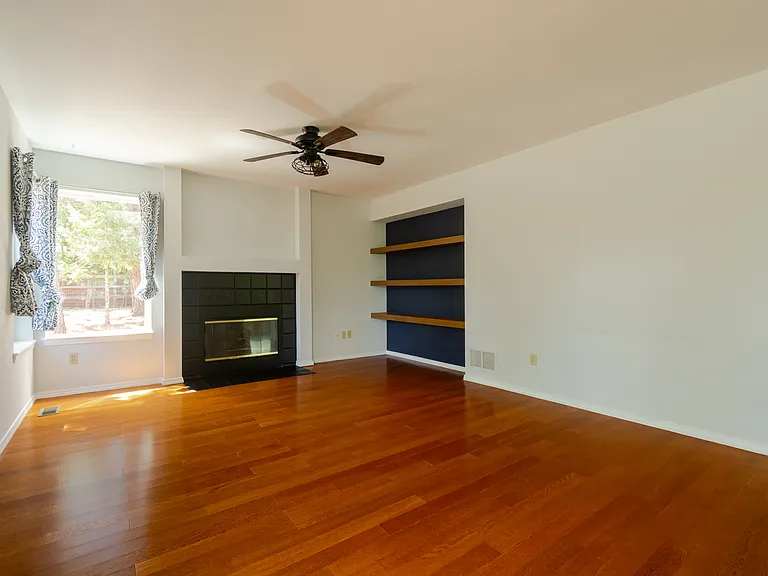 1360 Pinon Ridge Ct — Photo 54