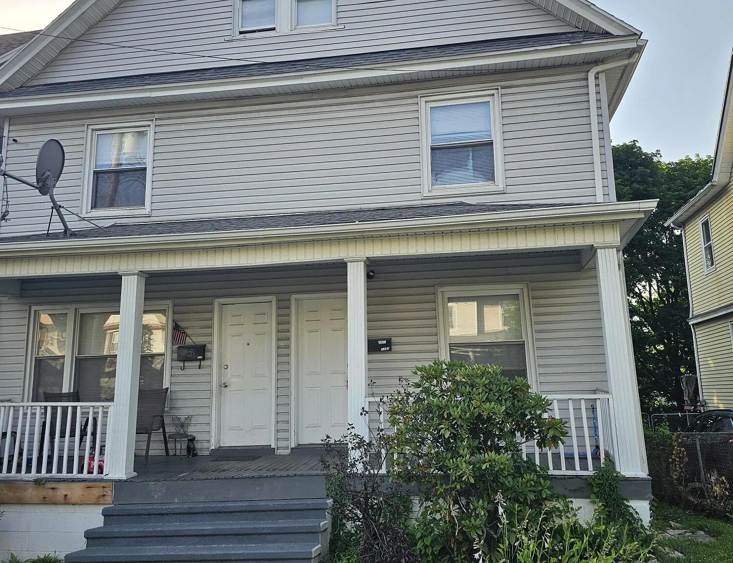 5 bed, 2.0 bath, 1777 sqft, $1,700 — Photo 1