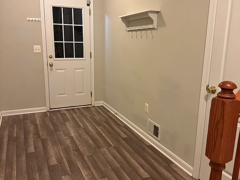 4299 Hawthorne Farms Rd — Photo 1
