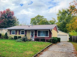 1311 Fenley St, Pekin, IL