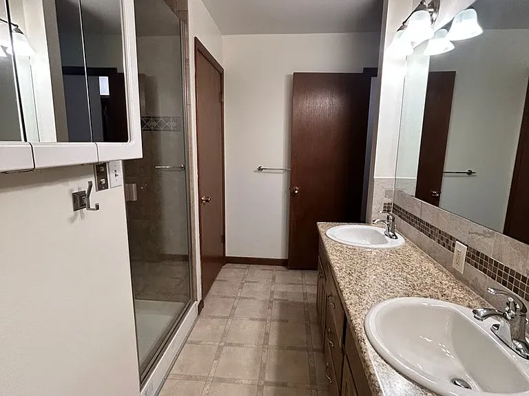 6820 Harvest Rd — Photo 34