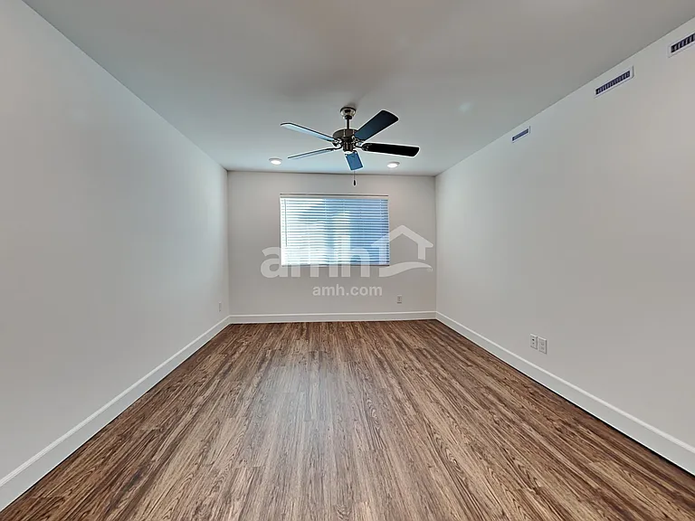 10074 Cathedral Spires Ave — Photo 10