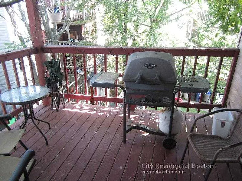3 bed, $4,200 — Photo 4