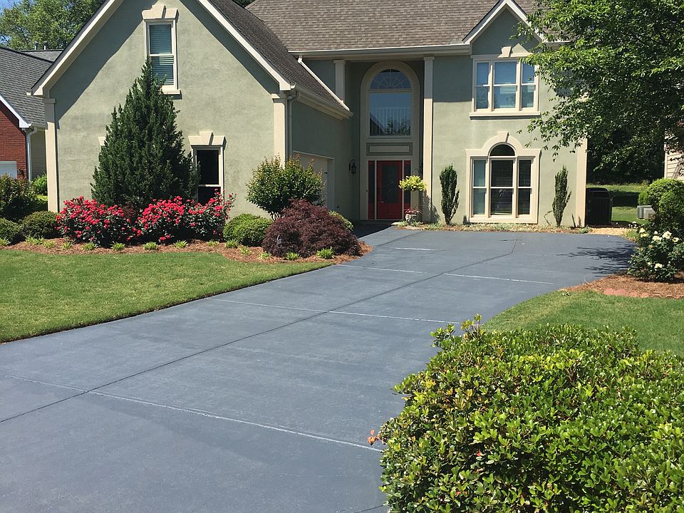 1st image of 2109 Highland Club Dr SE