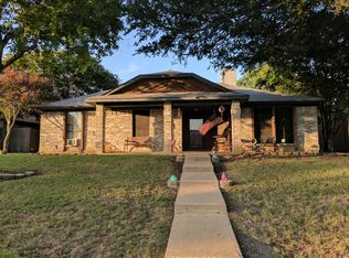 1553 Autumn Breeze Ln, Lewisville, TX 75077