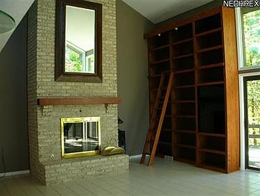 4th image of 305-3 Woodridge