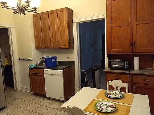 5th image of 2019 27th Ave S APT 1