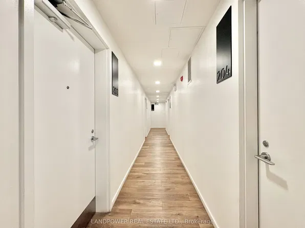 377 Broadview Ave #206, Toronto, ON M4K 2M7