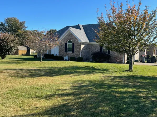 217 Emerald Dr, Mount Washington, KY 40047