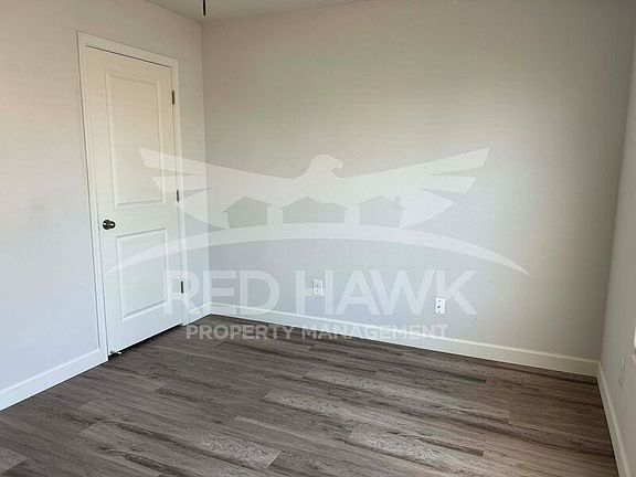 4th image of 2387 N Oakmont Ln