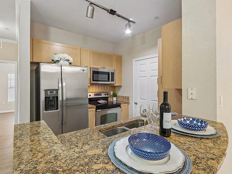 Casa Bella on Westshore — Photo 11