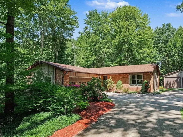 175 E Price Rd, Midland, MI 48642