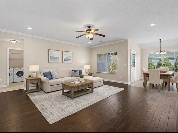3rd image of 703 Olivia Ln