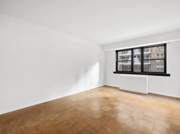 235 East 87th Street image 7 of 10