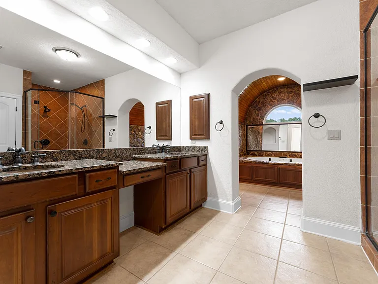 7307 Roseland Ave — Photo 29