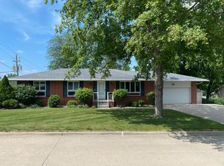 1318 Pleasant St, Adel, IA 50003