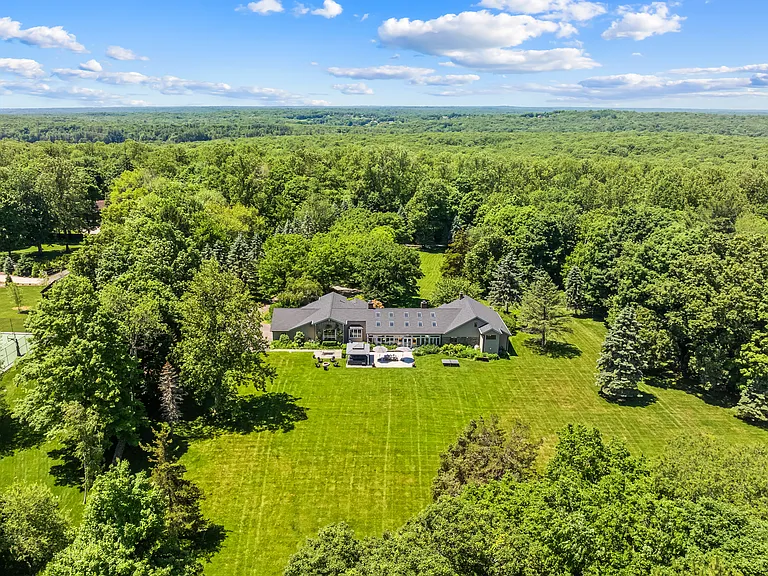 224 Wilson Rd — Photo 30
