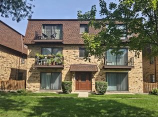 9709 Bianco Ter APT E, Des Plaines, IL 60016