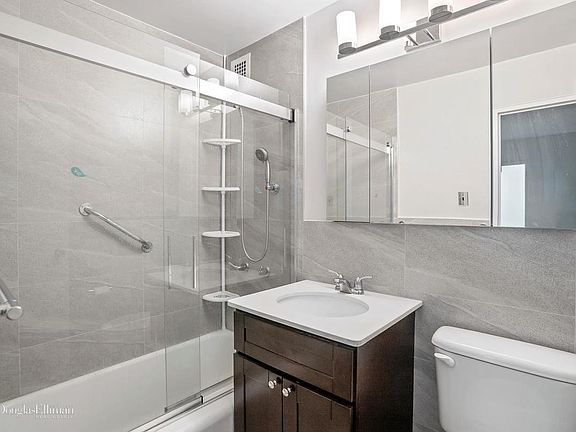 4th image of 1440 2nd Ave #3C