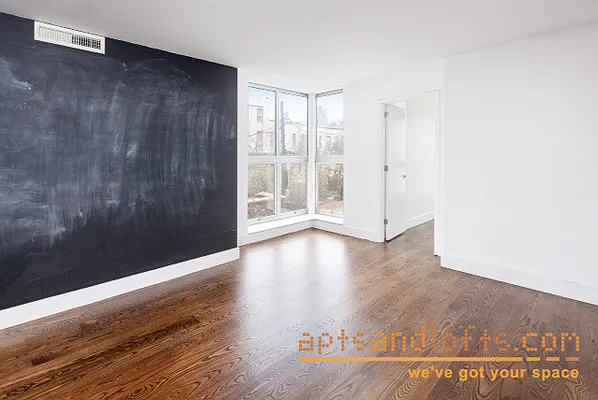 Rented by aptsandlofts.com | media 13