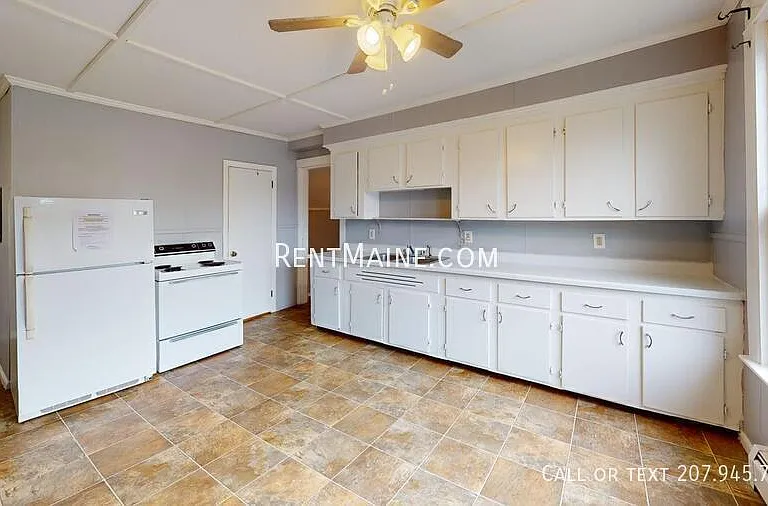 13 Kidder St #3 — Photo 1