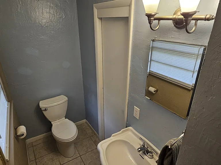 8325 E Indianapolis St — Photo 13