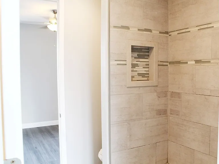 155 Flower St #A — Photo 6