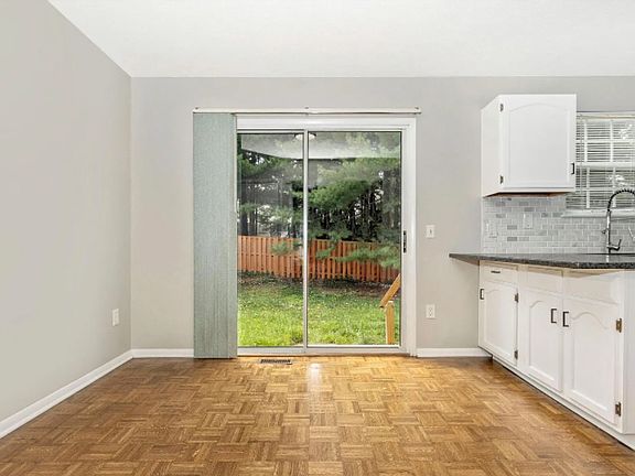 5th image of 3409 Marble Arch Dr