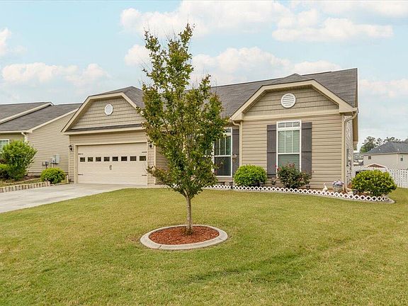 3rd image of 889 Westlawn Drive