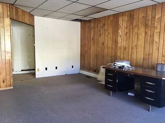 5th image of 201 S Willow St #1