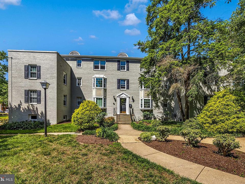 1st image of 822 S Arlington Mill Dr #2-301