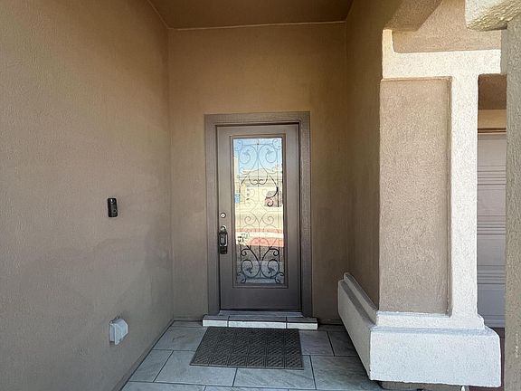 4th image of 412 S Halstead Dr