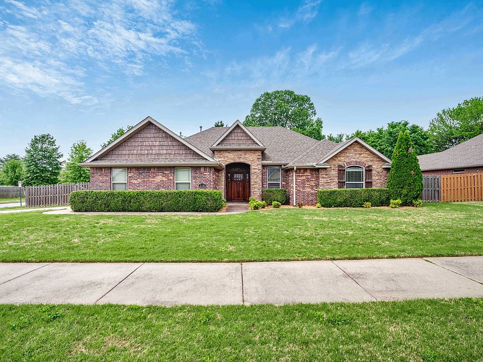 1st image of 2981 N Raven Ln