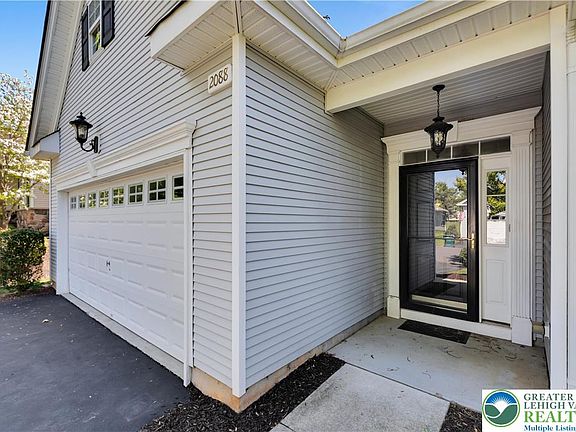 4th image of 2088 Kingsview Rd