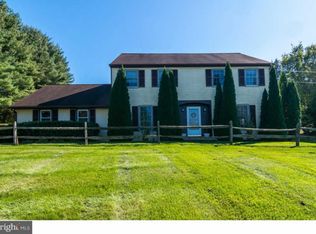 427 Pine Run Rd, Doylestown, PA 18901