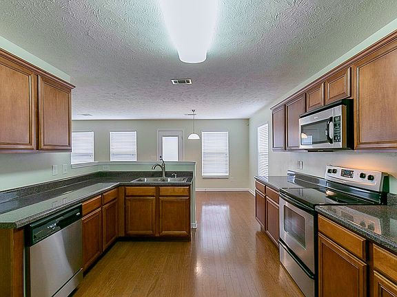 2nd image of 3403 Almar Knot Dr