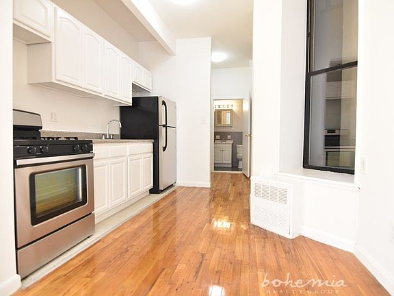 3rd image of 133 W 116th St APT 1C