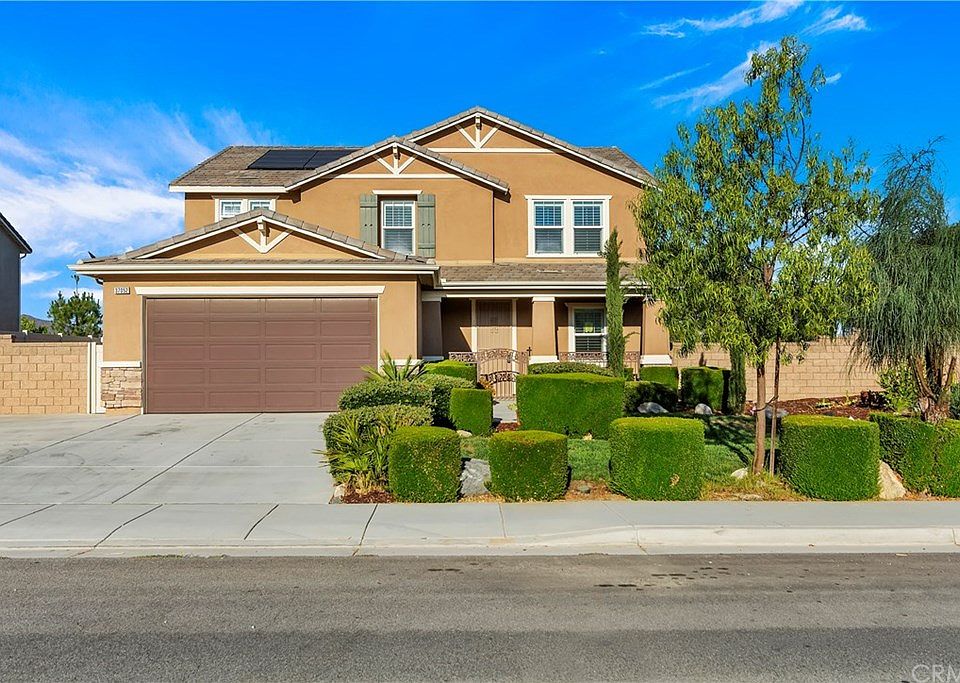 1st image of 37052 Whispering Hills Dr